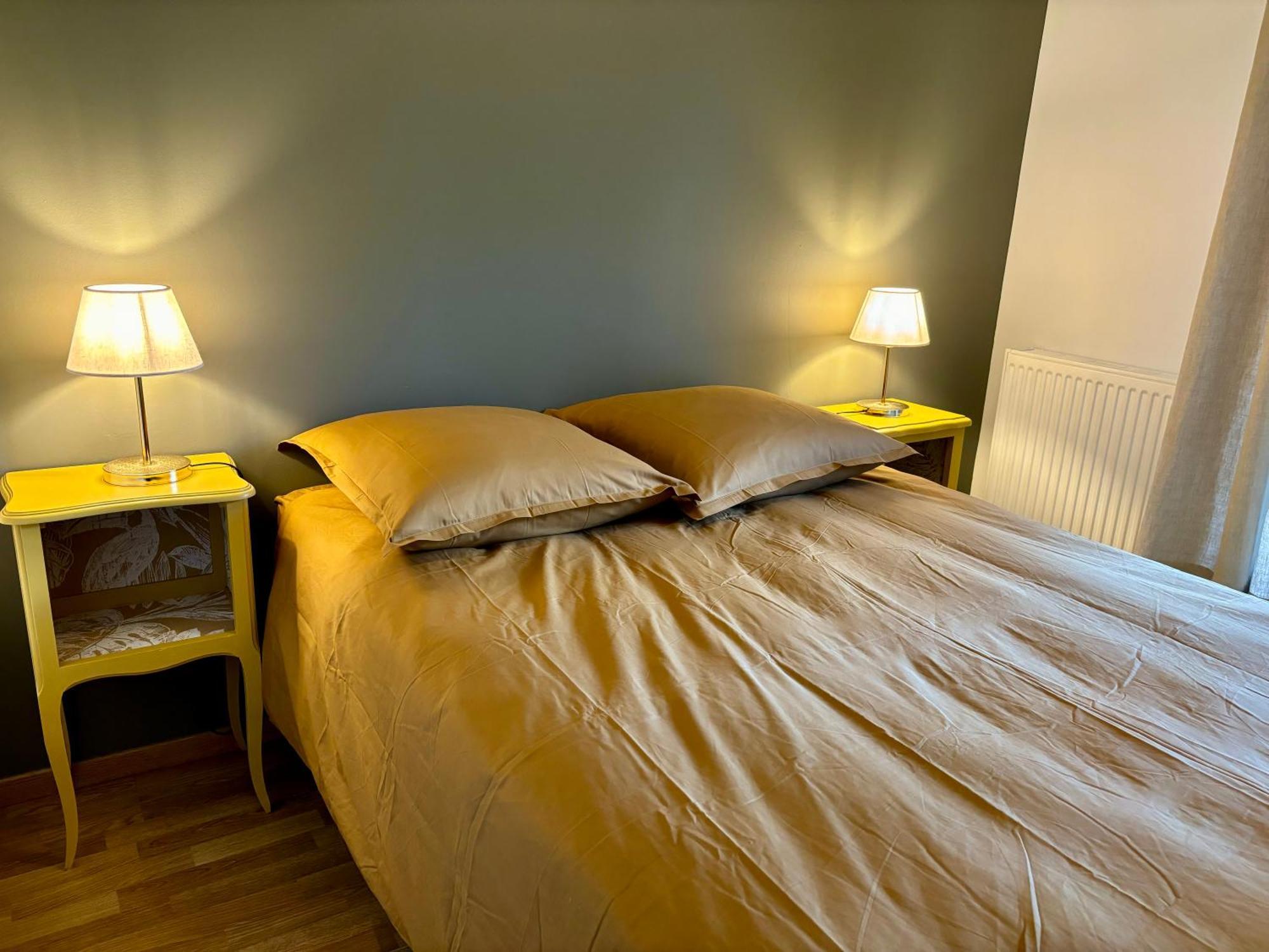 Appartement Proche Centre Parking & Terrasse Besancon Ngoại thất bức ảnh