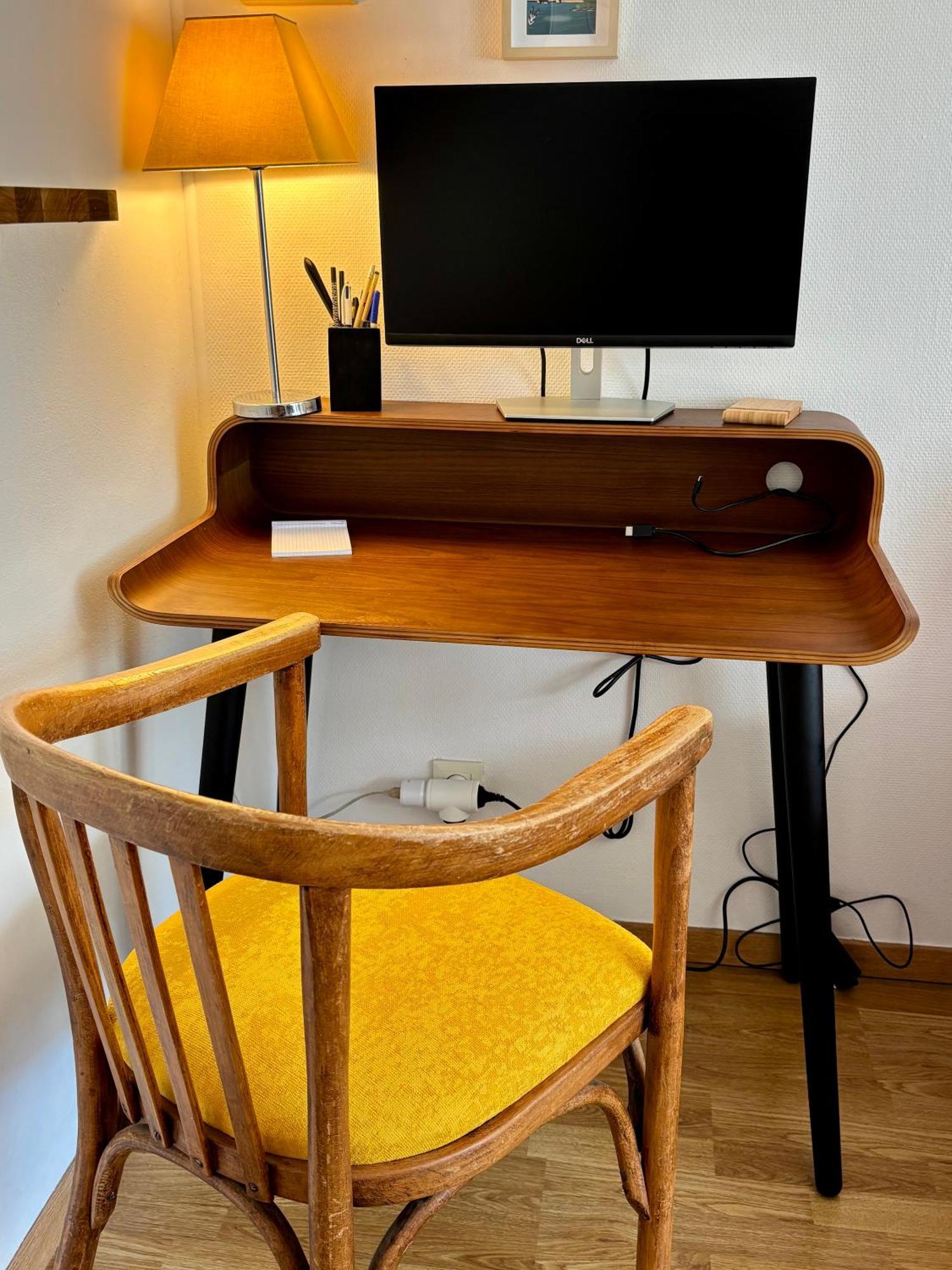 Appartement Proche Centre Parking & Terrasse Besancon Ngoại thất bức ảnh